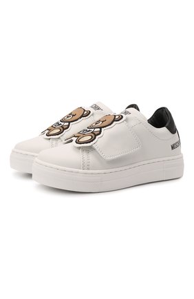 Мужского кожаные кеды MOSCHINO белого цвета по цене 29050 руб., арт. 70215/KIPS/KIPS/18-27 | Фото 1 Мужского кожаные кеды MOSCHINO белого цвета, арт. 70215/KIPS/KIPS/18-27 | Фото 1 (Мальчики Кросс-КТ: Обувь-низкие; Кросс-КТ: велькро)