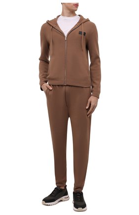 Мужские джоггеры из шерсти и кашемира VALENTINO коричневого цвета по цене 182500 руб., арт. XV3KF00L864 | Фото 2 Мужские джоггеры из шерсти и кашемира VALENTINO коричневого цвета, арт. XV3KF00L864 | Фото 2 (Длина (брюки, джинсы): Укороченные; Материал внешний: Кашемир, Шерсть; Мужское Кросс-КТ: Брюки-трикотаж; Силуэт М (брюки): Джоггеры; Стили: Спорт-шик)