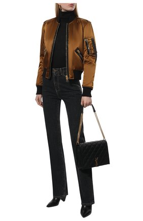 Женский бомбер TOM FORD золотого цвета по цене 239500 руб., арт. CSL687-LET005 | Фото 2 Женский бомбер TOM FORD золотого цвета, арт. CSL687-LET005 | Фото 2 (Материал подклада: Синтетический материал; Материал внешний: Синтетический материал; Длина (верхняя одежда): Короткие; Рукава: Длинные; Кросс-КТ: Куртка; Стили: Гламурный)