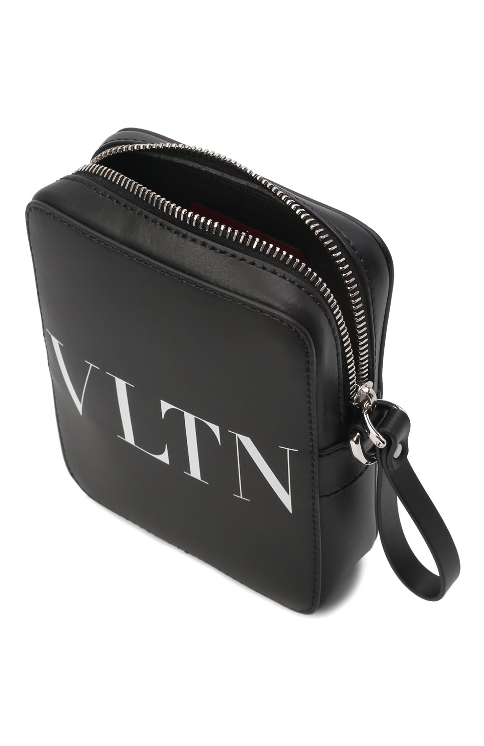Мужская кожаная сумка vltn VALENTINO черного цвета по цене 0 руб., арт. XY2B0943/WJW | Фото 5 Мужская кожаная сумка vltn VALENTINO черного цвета, арт. XY2B0943/WJW | Фото 5 (Материал: Натуральная кожа; Размер: mini; Ремень/цепочка: На ремешке)