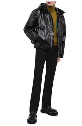 Мужской кашемировая водолазка DOLCE & GABBANA хаки цвета по цене 97700 руб., арт. GXB00T/JAW20 | Фото 2 Мужской кашемировая водолазка DOLCE & GABBANA хаки цвета, арт. GXB00T/JAW20 | Фото 2 (Длина (для топов): Стандартные; Материал внешний: Шерсть, Кашемир; Рукава: Длинные; Мужское Кросс-КТ: Водолазка-одежда; Принт: Без принта; Стили: Кэжуэл)