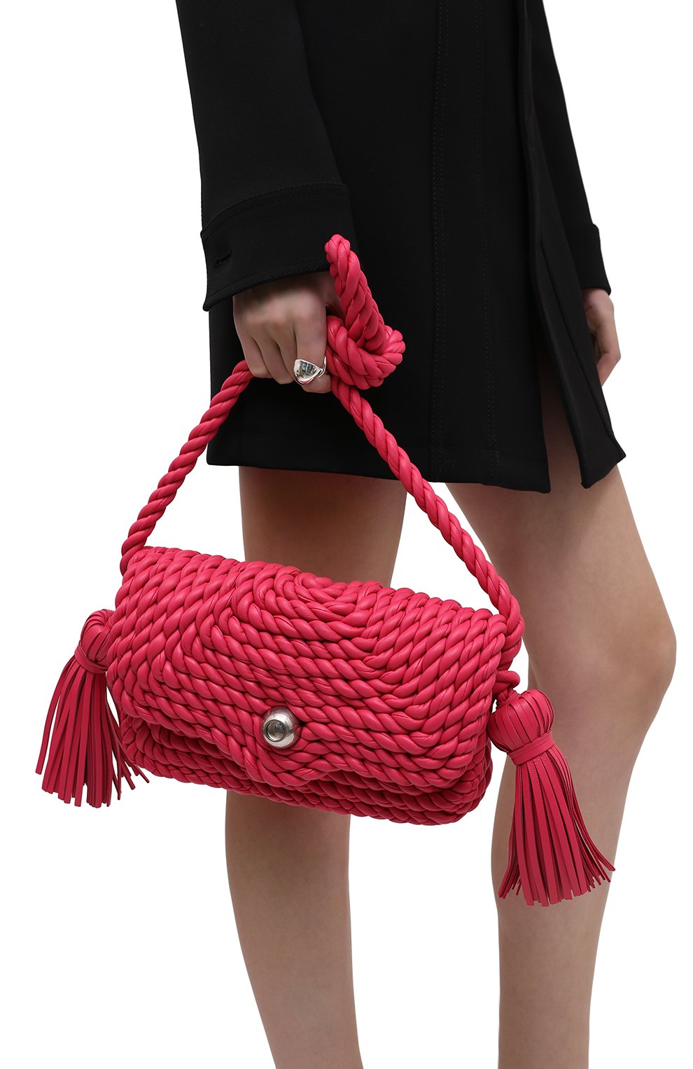 Женская сумка classic BOTTEGA VENETA розового цвета, арт. 680185/V1FS0 | Фото 2 (Сумки-технические: Сумки через плечо; Размер: medium; Материал: Натуральная кожа)