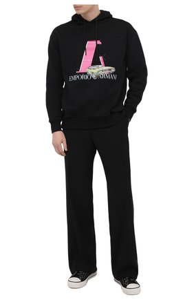 Мужской хлопковое худи EMPORIO ARMANI черного цвета по цене 39950 руб., арт. 3L1M8Q/1JW3Z | Фото 2 Мужской хлопковое худи EMPORIO ARMANI черного цвета, арт. 3L1M8Q/1JW3Z | Фото 2 (Материал внешний: Хлопок; Длина (для топов): Стандартные; Рукава: Длинные; Мужское Кросс-КТ: Худи-одежда; Принт: С принтом; Стили: Спорт-шик)