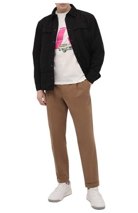 Мужская хлопковая футболка EMPORIO ARMANI кремвого цвета, арт. 3L1T8P/1JW5Z | Фото 2 (Материал внешний: Хлопок; Длина (для топов): Стандартные; Рукава: Короткие; Принт: С принтом; Стили: Ретро, Кэжуэл)