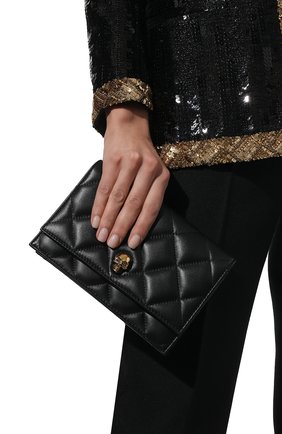 Женский клатч skull mini ALEXANDER MCQUEEN черного цвета по цене 77600 руб., арт. 613088/1VCAF | Фото 2 Женский клатч skull mini ALEXANDER MCQUEEN черного цвета, арт. 613088/1VCAF | Фото 2 (Размер: mini; Материал: Натуральная кожа; Ремень/цепочка: На ремешке; Женское Кросс-КТ: Клатч-клатчи, Вечерняя сумка)