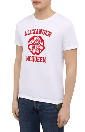 Мужская хлопковая футболка ALEXANDER MCQUEEN белого цвета, арт. 682519/QSZ53 | Фото 3 (Рукава: Короткие; Длина (для топов): Стандартные; Стили: Гранж; Принт: С принтом; Региональные ограничения белый список (Axapta Mercury): RU; Материал внешний: Хлопок)