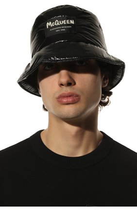 Мужская утепленная панама ALEXANDER MCQUEEN черного цвета по цене 29100 руб., арт. 679624/4419Q | Фото 2 Мужская утепленная панама ALEXANDER MCQUEEN черного цвета, арт. 679624/4419Q | Фото 2 (Материал: Синтетический материал, Текстиль; Региональные ограничения белый список (Axapta Mercury): RU)