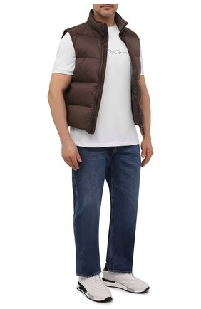 Мужская футболка из вискозы GIORGIO ARMANI белого цвета по цене 29950 руб., арт. 6GST56/SJP4Z | Фото 2 Мужская футболка из вискозы GIORGIO ARMANI белого цвета, арт. 6GST56/SJP4Z | Фото 2 (Длина (для топов): Стандартные; Материал внешний: Вискоза; Рукава: Короткие; Принт: С принтом; Big sizes: Big Sizes; Региональные ограничения белый список (Axapta Mercury): RU)