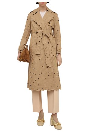 Женский хлопковый тренч REDVALENTINO бежевого цвета по цене 113000 руб., арт. XR3CH00D/6AV | Фото 2 Женский хлопковый тренч REDVALENTINO бежевого цвета, арт. XR3CH00D/6AV | Фото 2 (Длина (верхняя одежда): Длинные; Материал внешний: Хлопок; Рукава: Длинные; Стили: Романтичный)