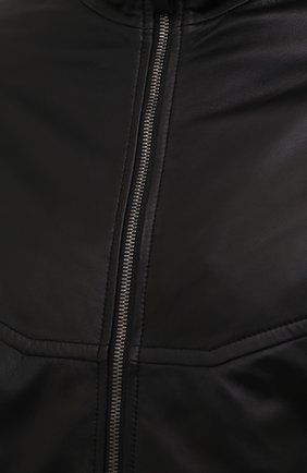 Мужской кожаный бомбер BOGNER черного цвета, арт. 38066547 | Фото 5 (Кросс-КТ: Куртка; Рукава: Длинные; Принт: Без принта; Материал подклада: Синтетический материал; Материал внешний: Натуральная кожа; Мужское Кросс-КТ: Кожа и замша; Длина (верхняя одежда): Короткие; Стили: Кэжуэл)