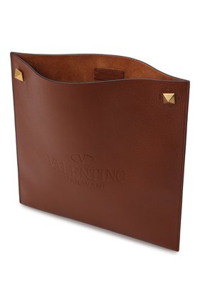 Мужская кожаная сумка identity VALENTINO коричневого цвета по цене 157500 руб., арт. XY2B0A81/ZBT | Фото 5 Мужская кожаная сумка identity VALENTINO коричневого цвета, арт. XY2B0A81/ZBT | Фото 5 (Размер: medium; Материал: Натуральная кожа; Региональные ограничения белый список (Axapta Mercury): RU; Ремень/цепочка: На ремешке)