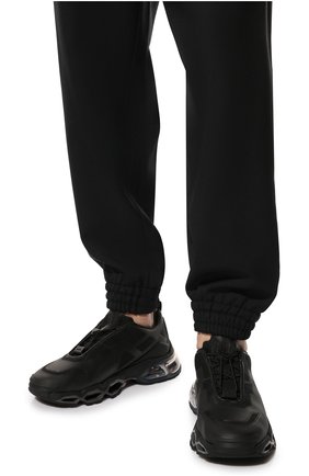 Мужские кроссовки collision PRADA черного цвета, арт. 4E3570-51AC-F0002 | Фото 3 (Материал внешний: Текстиль; Стили: Классический; Материал утеплителя: Без утеплителя; Подошва: Массивная)