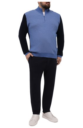 Мужской кашемировый свитер KITON синего цвета, арт. UMK0090M/4XL-8XL | Фото 2 (Рукава: Длинные; Материал внешний: Шерсть, Кашемир; Длина (для топов): Удлиненные; Мужское Кросс-КТ: Свитер-одежда; Принт: Без принта; Стили: Кэжуэл; Big sizes: Big Sizes; Региональные ограничения белый список (Axapta Mercury): RU)