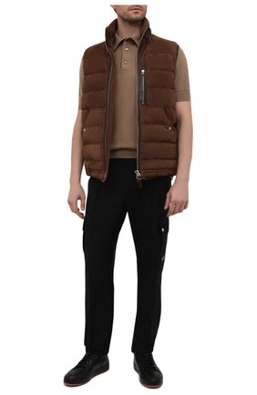 Мужские кожаные кеды RALPH LAUREN черного цвета по цене 73950 руб., арт. 801859951 | Фото 2 Мужские кожаные кеды RALPH LAUREN черного цвета, арт. 801859951 | Фото 2 (Материал внутренний: Натуральная кожа; Подошва: Массивная; Материал внешний: Кожа; Материал утеплителя: Без утеплителя; Региональные ограничения белый список (Axapta Mercury): RU; Стили: Классический)