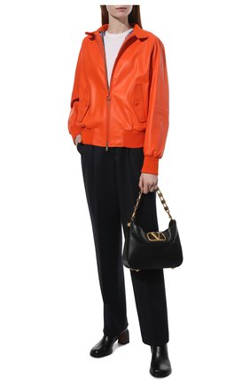 Женская кожаная куртка RALPH LAUREN оранжевого цвета по цене 294500 руб., арт. 290865065 | Фото 2 Женская кожаная куртка RALPH LAUREN оранжевого цвета, арт. 290865065 | Фото 2 (Материал внешний: Натуральная кожа; Длина (верхняя одежда): Короткие; Кросс-КТ: Куртка; Рукава: Длинные; Материал подклада: Купро; Женское Кросс-КТ: Замша и кожа; Стили: Спорт-шик)