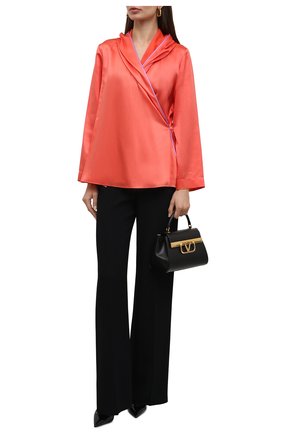 Женская шелковая блузка GIORGIO ARMANI красного цвета, арт. 2SHCC02E/T036A | Фото 2 (Материал внешний: Шелк; Длина (для топов): Стандартные; Рукава: Длинные; Стили: Гламурный, Романтичный; Принт: Без принта; Женское Кросс-КТ: Блуза-одежда)
