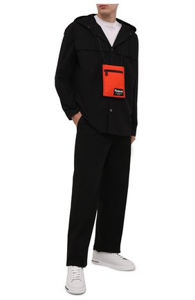 Мужская хлопковая куртка-рубашка VALENTINO черного цвета, арт. XV3CIL054WW | Фото 2 (Рукава: Длинные; Материал внешний: Хлопок; Кросс-КТ: Ветровка, Куртка; Стили: Гранж; Длина (верхняя одежда): До середины бедра)