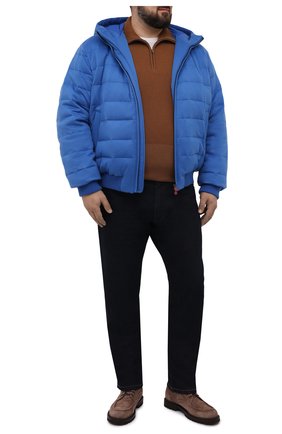 Мужской пуховый бомбер KITON синего цвета по цене 984000 руб., арт. UW1124MV0363A/60-68 | Фото 2 Мужской пуховый бомбер KITON синего цвета, арт. UW1124MV0363A/60-68 | Фото 2 (Рукава: Длинные; Материал утеплителя: Пух и перо; Материал внешний: Кашемир, Шерсть; Длина (верхняя одежда): Короткие; Материал подклада: Синтетический материал; Кросс-КТ: Куртка; Принт: Без принта; Мужское Кросс-КТ: пуховик-короткий, шерсть и кашемир; Big sizes: Big Sizes; Стили: Кэжуэл; Региональные ограничения белый список (Axapta Mercury): RU)