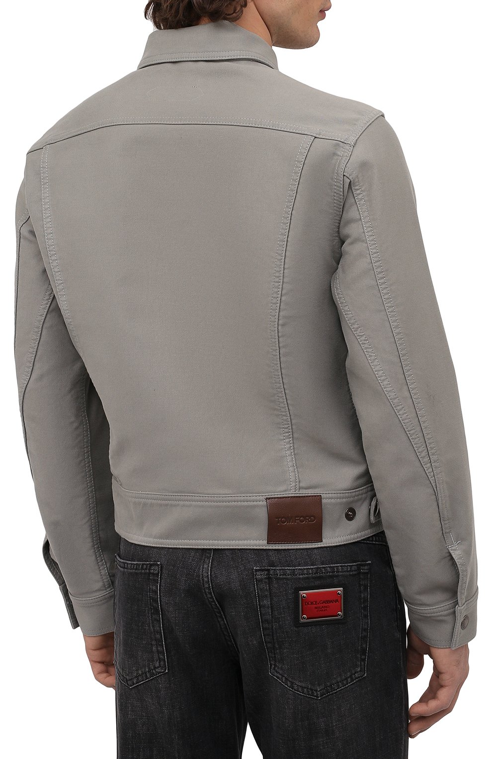 Мужская джинсовая куртка TOM FORD серого цвета, арт. BZ028/TF0301 | Фото 4 (Кросс-КТ: Куртка, Деним; Рукава: Длинные; Материал внешний: Хлопок, Деним; Длина (верхняя одежда): Короткие; Стили: Кэжуэл)
