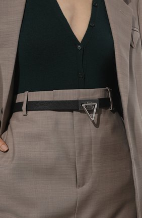 Женский кожаный ремень point lock BOTTEGA VENETA черного цвета, арт. 685802/V12M1 | Фото 2 (Кросс-КТ: Тонкие; Материал: Натуральная кожа)