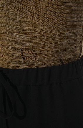 Женские шелковые брюки VALENTINO черного цвета, арт. XB3RB4D41MM | Фото 5 (Женское Кросс-КТ: Кюлоты-брюки, Брюки-одежда; Материал внешний: Шелк; Силуэт Ж (брюки и джинсы): Прямые; Длина (брюки, джинсы): Укороченные; Стили: Кэжуэл)
