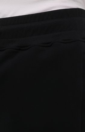 Мужские хлопковые шорты LIMITATO черного цвета, арт. TW0 T0NE/SH0RTS | Фото 5 (Длина Шорты М: До колена; Принт: Без принта; Случай: Повседневный; Материал внешний: Хлопок; Стили: Спорт-шик)