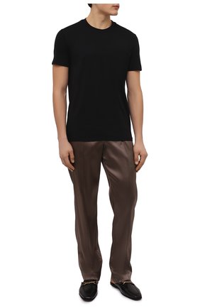 Мужские шелковые домашние брюки TOM FORD коричневого цвета, арт. T4H201010 | Фото 2 (Материал внешний: Шелк; Длина (брюки, джинсы): Стандартные; Кросс-КТ: домашняя одежда; Мужское Кросс-КТ: Брюки-белье)