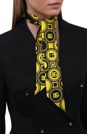 Женский шелковый платок DOLCE & GABBANA желтого цвета, арт. FS215A/G0XCH | Фото 2 (Материал: Текстиль, Шелк; Принт: С принтом)