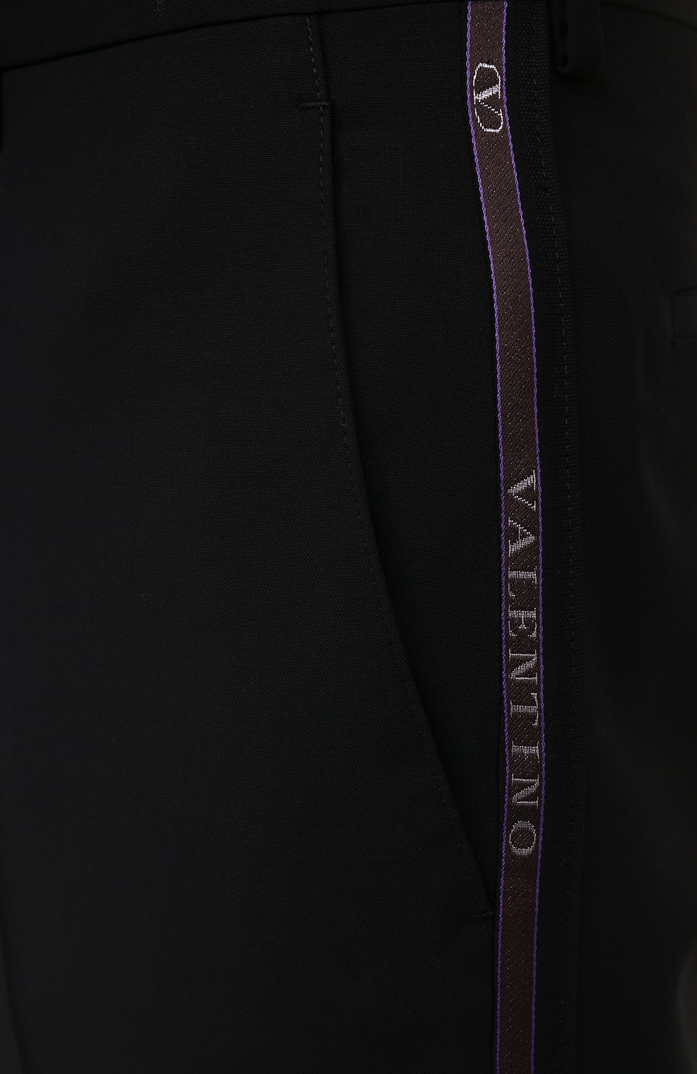 Мужские шерстяные брюки VALENTINO черного цвета, арт. XV3RBH3182D | Фото 5 (Материал внешний: Шерсть; Длина (брюки, джинсы): Стандартные; Случай: Повседневный; Стили: Кэжуэл)