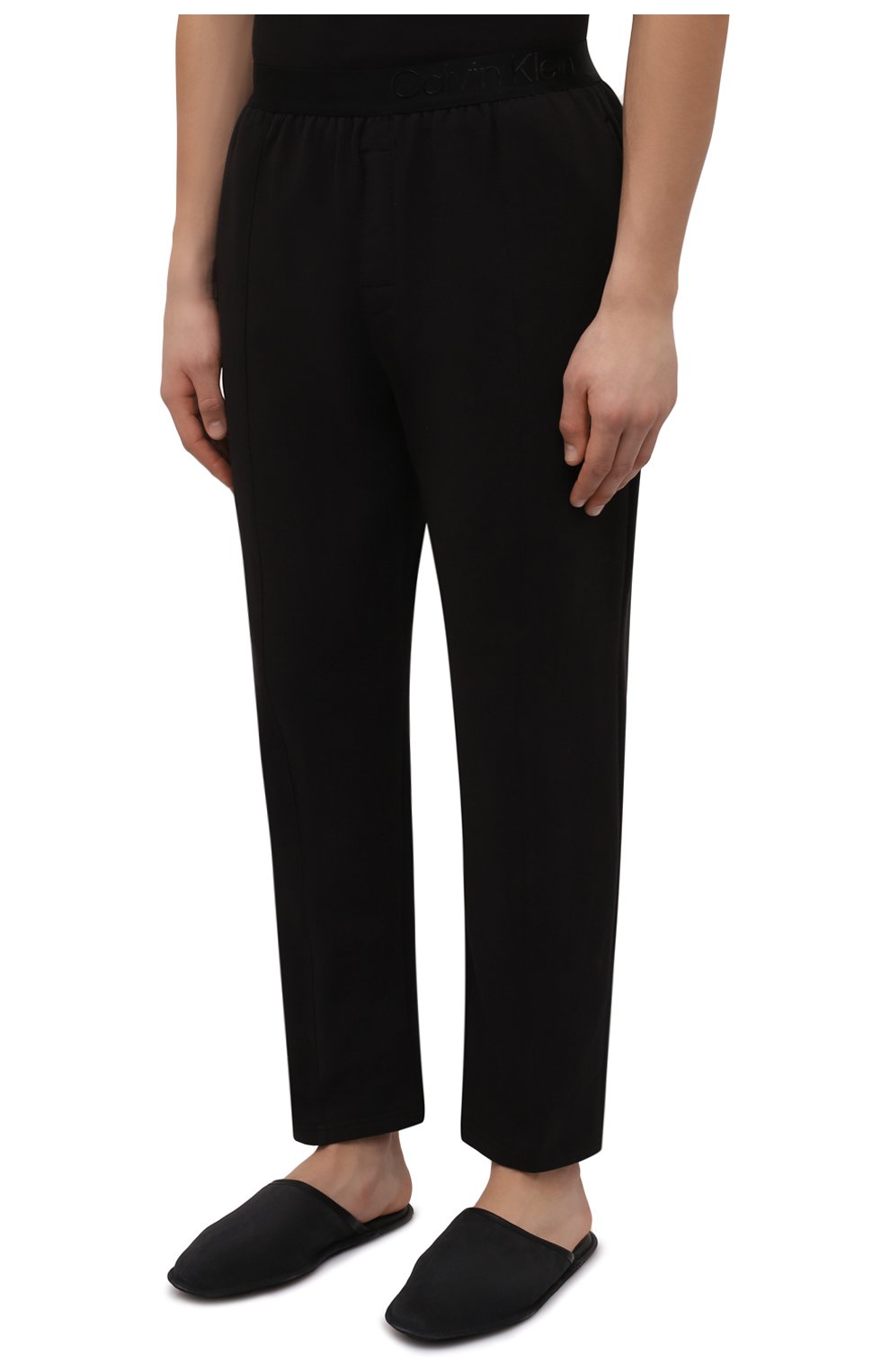 Мужские хлопковые домашние брюки CALVIN KLEIN черного цвета, арт. NM2189E | Фото 3 (Длина (брюки, джинсы): Стандартные; Кросс-КТ: домашняя одежда; Материал внешний: Хлопок)