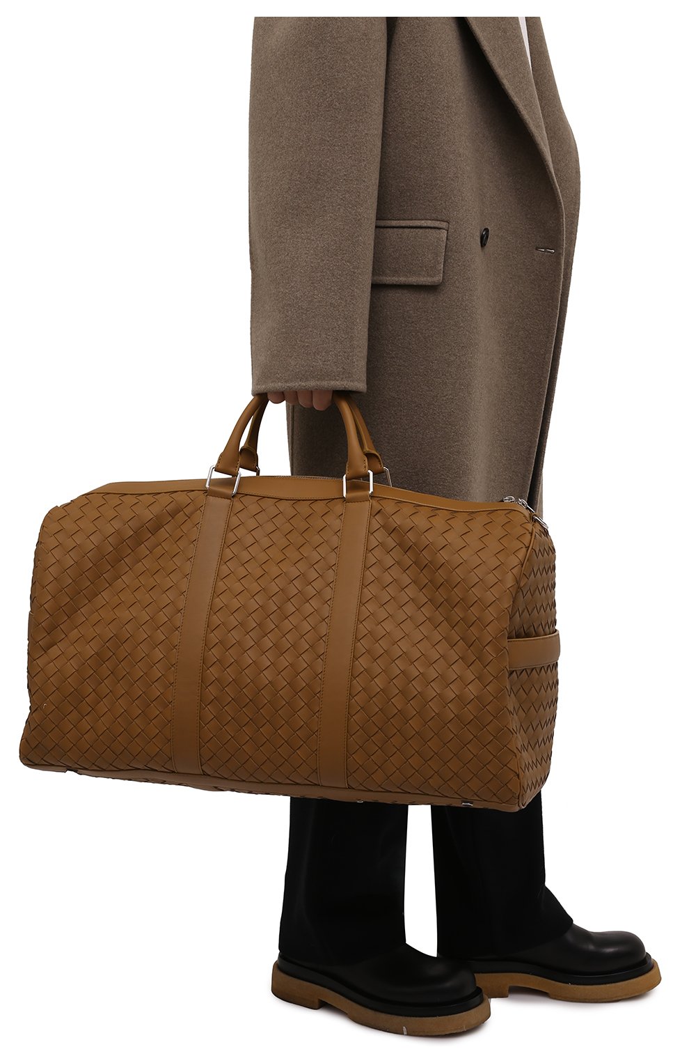 Мужская кожаная дорожная сумка BOTTEGA VENETA светло-коричневого цвета по цене 485000 руб., арт. 650061/V0E51 | Фото 2 Мужская кожаная дорожная сумка BOTTEGA VENETA светло-коричневого цвета, арт. 650061/V0E51 | Фото 2 (Материал: Натуральная кожа; Ремень/цепочка: На ремешке; Размер: large)