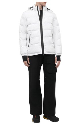 Мужская утепленная куртка the outdoor capsule ERMENEGILDO ZEGNA белого цвета, арт. VZ020/ZZJ151 | Фото 2 (Кросс-КТ: Куртка; Рукава: Длинные; Материал внешний: Синтетический материал; Мужское Кросс-КТ: утепленные куртки; Стили: Спорт-шик; Материал подклада: Синтетический материал; Длина (верхняя одежда): Короткие)