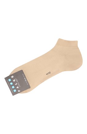 Мужские хлопковые носки FALKE светло-бежевого цвета, арт. 13288. | Фото 1 (Материал внешний: Хлопок; Кросс-КТ: бельё)