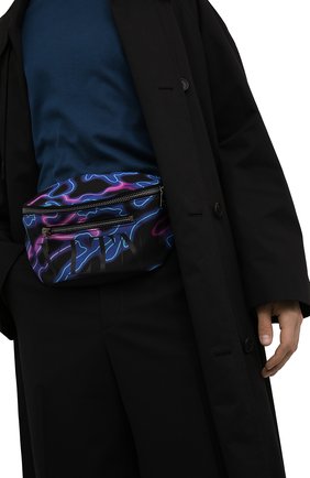 Мужская текстильная поясная сумка neon camou VALENTINO разноцветного цвета, арт. XY2B0982/LTG | Фото 2 (Материал: Текстиль; Размер: medium; Случай: Повседневный)