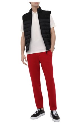 Мужское хлопковое поло EMPORIO ARMANI белого цвета по цене 24350 руб., арт. 3L1F8P/1JX5Z | Фото 2 Мужское хлопковое поло EMPORIO ARMANI белого цвета, арт. 3L1F8P/1JX5Z | Фото 2 (Материал внешний: Хлопок; Длина (для топов): Стандартные; Рукава: Короткие; Застежка: Пуговицы; Стили: Кэжуэл)