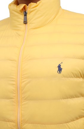 Мужская утепленная куртка POLO RALPH LAUREN желтого цвета, арт. 710810897 | Фото 5 (Кросс-КТ: Куртка; Рукава: Длинные; Материал внешний: Синтетический материал; Мужское Кросс-КТ: утепленные куртки; Материал подклада: Синтетический материал; Длина (верхняя одежда): Короткие; Стили: Кэжуэл)