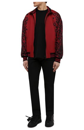 Мужской толстовка DOLCE & GABBANA красного цвета по цене 109500 руб., арт. G9WL7Z/HI70L | Фото 2 Мужской толстовка DOLCE & GABBANA красного цвета, арт. G9WL7Z/HI70L | Фото 2 (Материал внешний: Синтетический материал; Рукава: Длинные; Длина (для топов): Стандартные; Материал подклада: Синтетический материал; Мужское Кросс-КТ: Толстовка-одежда; Стили: Спорт-шик)