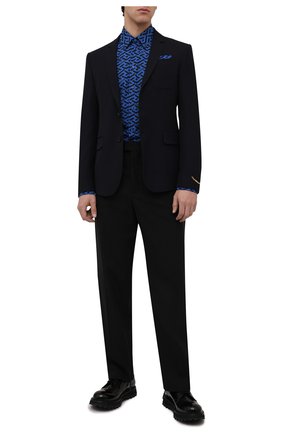 Мужской пиджак из вискозы и шерсти VERSACE темно-синего цвета по цене 206000 руб., арт. 1004074/1A02969 | Фото 2 Мужской пиджак из вискозы и шерсти VERSACE темно-синего цвета, арт. 1004074/1A02969 | Фото 2 (Материал внешний: Вискоза; Длина (для топов): Стандартные; Материал подклада: Купро; Рукава: Длинные; Случай: Коктейльный; 1-2-бортные: Однобортные; Пиджаки М: Приталенный; Стили: Классический)