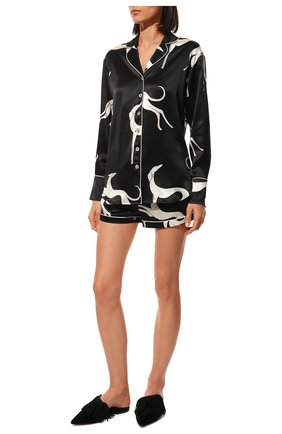 Женская шелковая пижама OLIVIA VON HALLE черного цвета, арт. PS2223 | Фото 2 (Материал внешний: Шелк; Длина (для топов): Стандартные; Рукава: Длинные; Длина Ж (юбки, платья, шорты): Мини)