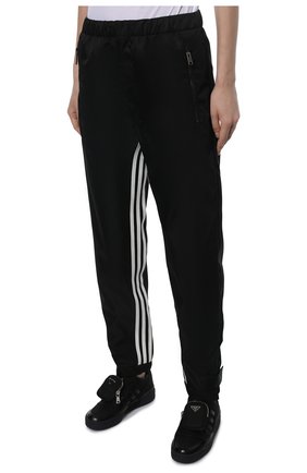 Мужского брюки adidas for prada re-nylon PRADA черного цвета по цене 81000 руб., арт. SPH155-1WQ8-F0002-212 | Фото 3 Мужского брюки adidas for prada re-nylon PRADA черного цвета, арт. SPH155-1WQ8-F0002-212 | Фото 3 (Материал внешний: Синтетический материал)