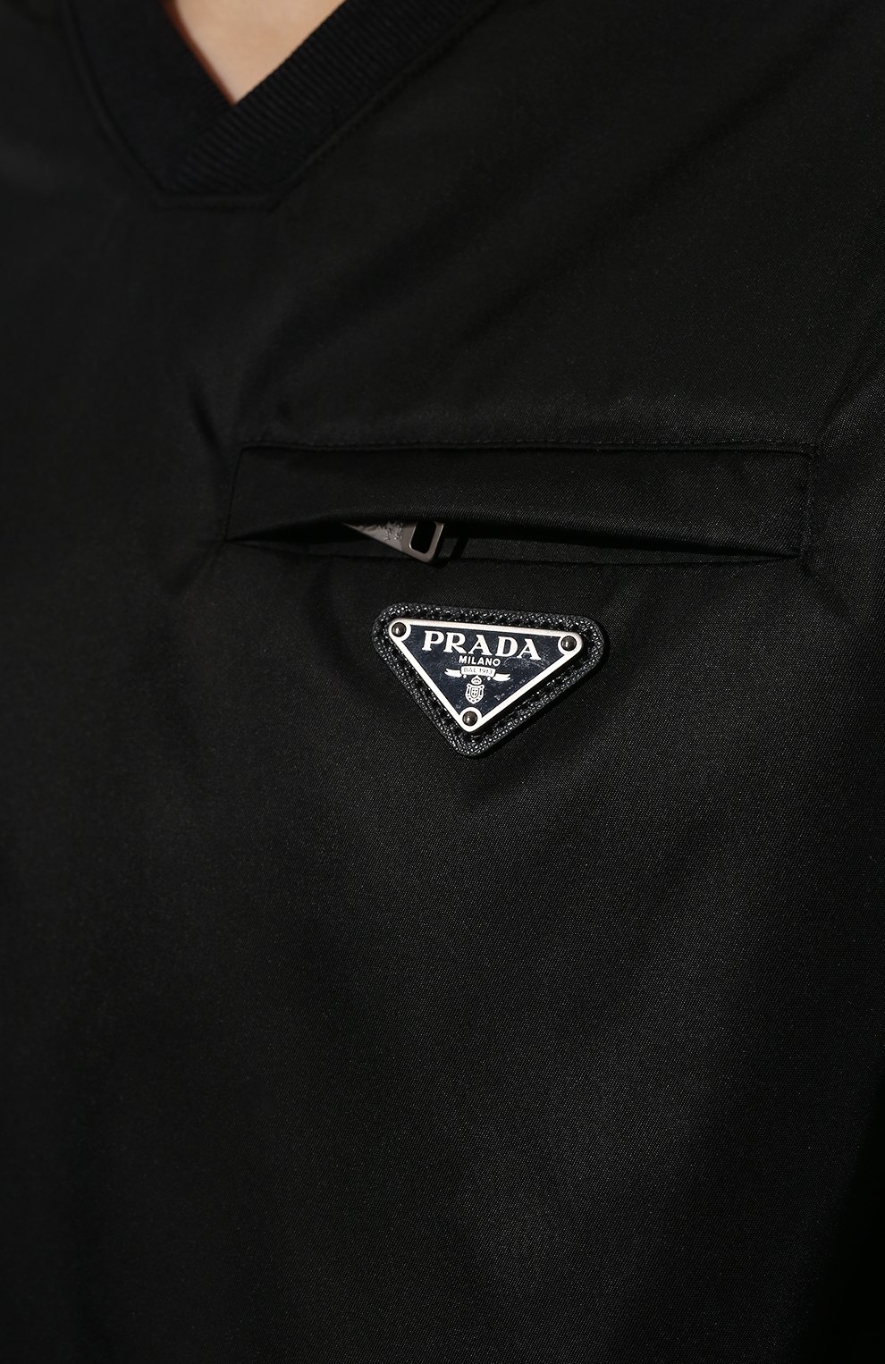 Мужские свитшот adidas for prada re-nylon PRADA черного цвета по цене 820500 тенге, арт. UJL206-1WQ8-F0002-212 | Фото 8 Мужские свитшот adidas for prada re-nylon PRADA черного цвета, арт. UJL206-1WQ8-F0002-212 | Фото 8 (Материал внешний: Синтетический материал)
