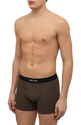 Мужские хлопковые боксеры TOM FORD хаки цвета по цене 6305 руб., арт. T4LC31040 | Фото 2 Мужские хлопковые боксеры TOM FORD хаки цвета, арт. T4LC31040 | Фото 2 (Материал внешний: Хлопок; Мужское Кросс-КТ: Трусы; Кросс-КТ: бельё)