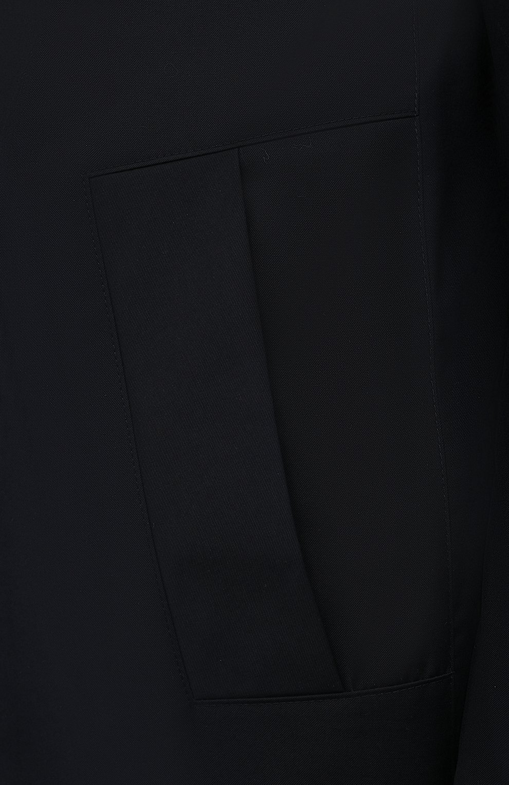 Мужской плащ CORNELIANI темно-синего цвета, арт. 8935Q2-2120127/00 | Фото 5 (Мужское Кросс-КТ: Плащ-верхняя одежда; Рукава: Длинные; Длина (верхняя одежда): До середины бедра; Материал внешний: Синтетический материал, Вискоза; Материал подклада: Синтетический материал; Стили: Кэжуэл)