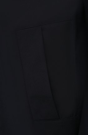 Мужской плащ CORNELIANI темно-синего цвета, арт. 8935Q2-2120127/00 | Фото 5 (Мужское Кросс-КТ: Плащ-верхняя одежда; Рукава: Длинные; Длина (верхняя одежда): До середины бедра; Материал внешний: Синтетический материал, Вискоза; Материал подклада: Синтетический материал; Стили: Кэжуэл)