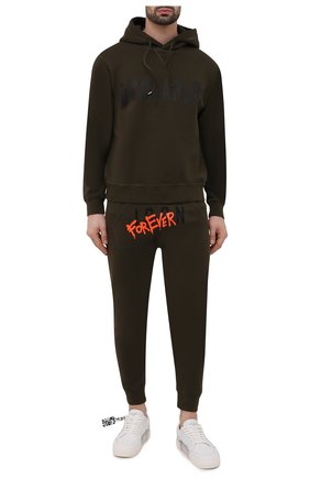 Мужские хлопковые джоггеры DSQUARED2 хаки цвета по цене 29950 руб., арт. S79KA0026/S25516 | Фото 2 Мужские хлопковые джоггеры DSQUARED2 хаки цвета, арт. S79KA0026/S25516 | Фото 2 (Длина (брюки, джинсы): Стандартные; Материал внешний: Хлопок; Мужское Кросс-КТ: Брюки-трикотаж; Силуэт М (брюки): Джоггеры; Стили: Милитари, Спорт-шик)
