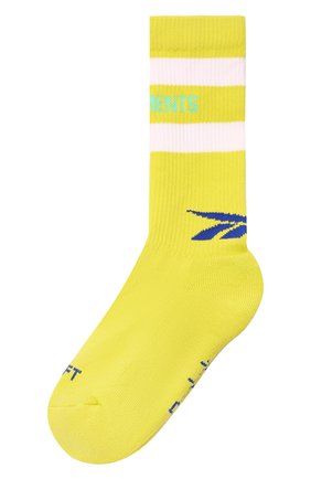 Мужские хлопковые носки VETEMENTS желтого цвета, арт. UE52S0100Y 3006/M | Фото 1 (Кросс-КТ: бельё; Материал внешний: Хлопок)
