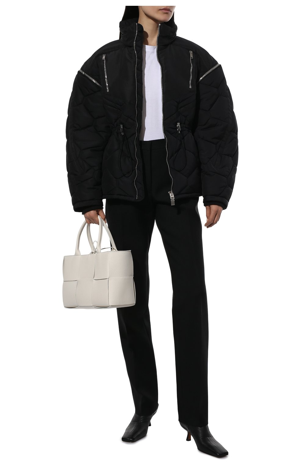 Женская утепленная куртка GIVENCHY черного цвета, арт. BW00EB144G | Фото 2 (Кросс-КТ: Куртка; Рукава: Длинные; Материал внешний: Синтетический материал; Стили: Спорт-шик; Длина (верхняя одежда): Короткие; Материал подклада: Вискоза)