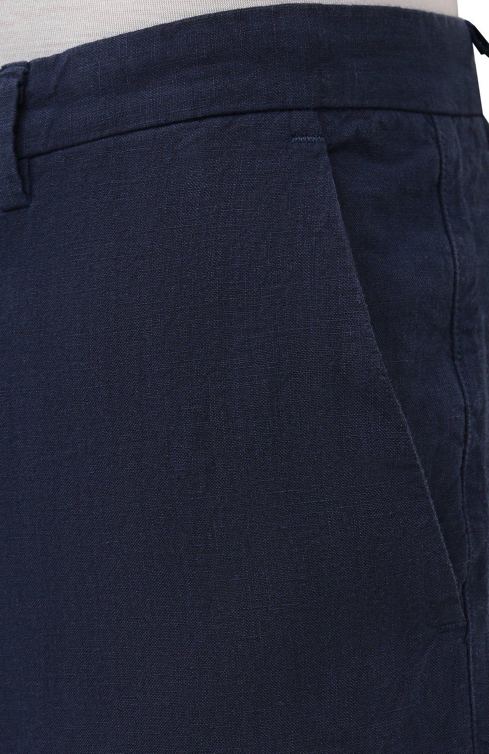 Мужские льняные брюки 120% LINO темно-синего цвета, арт. V0M2411/0253/000 | Фото 5 (Длина (брюки, джинсы): Стандартные; Случай: Повседневный; Материал внешний: Лен; Стили: Кэжуэл)