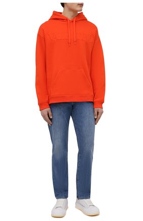 Мужской хлопковое худи VALENTINO оранжевого цвета по цене 79550 руб., арт. XV3MF18Y84E | Фото 2 Мужской хлопковое худи VALENTINO оранжевого цвета, арт. XV3MF18Y84E | Фото 2 (Принт: Без принта; Стили: Кэжуэл; Длина (для топов): Стандартные; Мужское Кросс-КТ: Худи-одежда; Рукава: Длинные; Материал внешний: Хлопок)