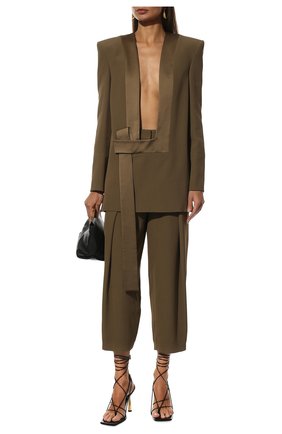 Женские брюки из вискозы BALMAIN хаки цвета по цене 145000 руб., арт. XF1PN085/VB00 | Фото 2 Женские брюки из вискозы BALMAIN хаки цвета, арт. XF1PN085/VB00 | Фото 2 (Длина (брюки, джинсы): Укороченные; Материал внешний: Вискоза; Стили: Гламурный; Женское Кросс-КТ: Брюки-одежда; Силуэт Ж (брюки и джинсы): Прямые)